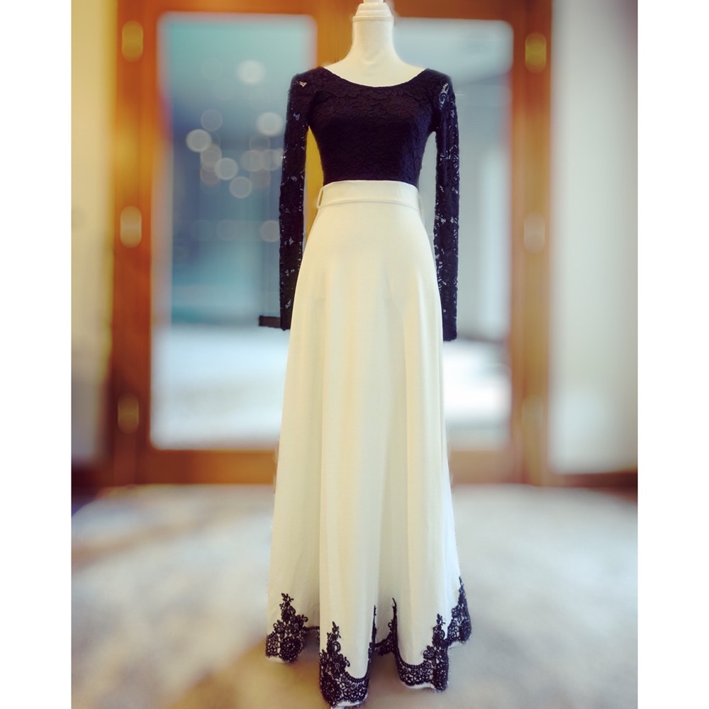 Lace maxi dress